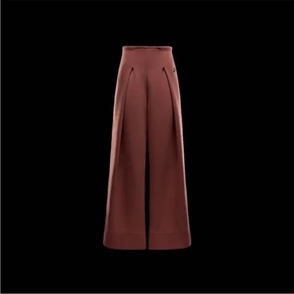 Nike Sportswear Tech Fleece
Women's High-Waisted Pleated Pants full length - Picture 7 of 11